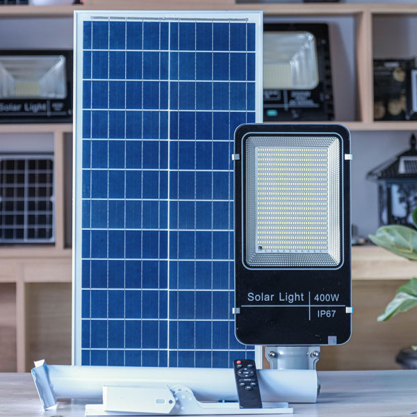 Đèn đường năng lượng mặt trời 400W giá rẻ D-400PT2